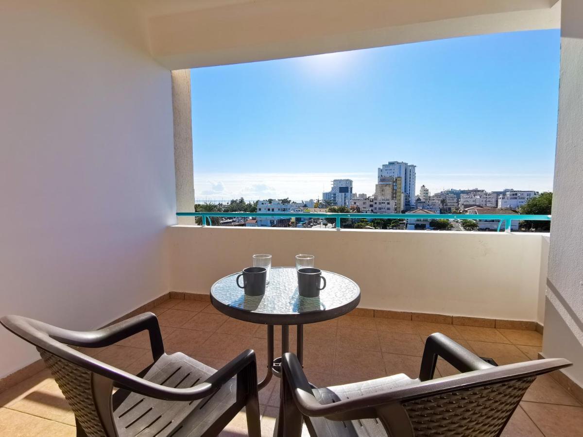 Off Course Seaview Apartment ลาร์นาคา ภายนอก รูปภาพ